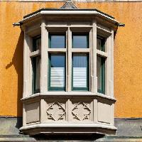 Fenster, Balkon, Fenster, Gelb, Orange, Gebäude Gkuna