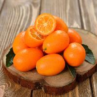 Pixwords Das Bild mit Früchte, Holz, Teller, Orange, Orangen Olga Vasileva (Olyina)