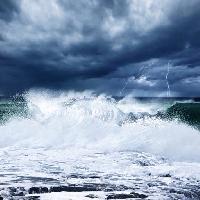 Pixwords Das Bild mit Wasser, Sturm, Meer, Wetter, Himmel, Wolken, Blitze Anna  Omelchenko (AnnaOmelchenko)