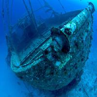 Pixwords Das Bild mit Schiff, unterwasser, boot, ozean, blau Scuba13 - Dreamstime