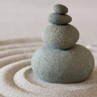 Pixwords Das Bild mit Steine, Sand, vier, rund Sculpies - Dreamstime